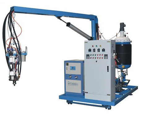 聚氨酯發(fā)泡機(jī) 聚氨酯發(fā)泡機(jī)